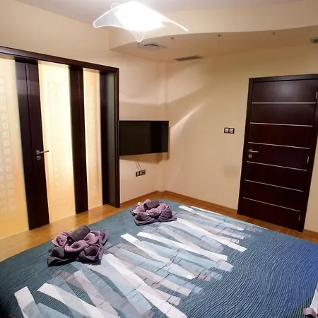 Beach & Downtown Apartment Varna